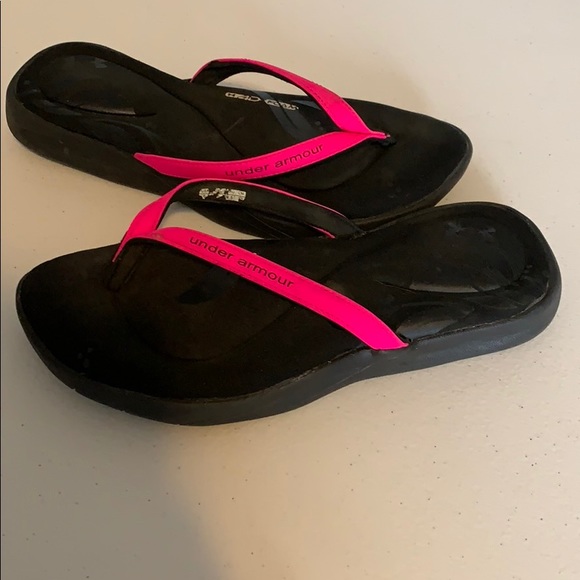Under Armour Shoes - Under Armour Memory Foam flip flops Size 6